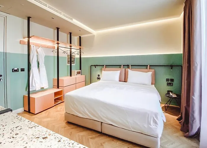 Iliria Boutique מלון 4*