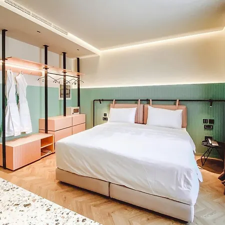 Iliria Boutique Hotel 4*